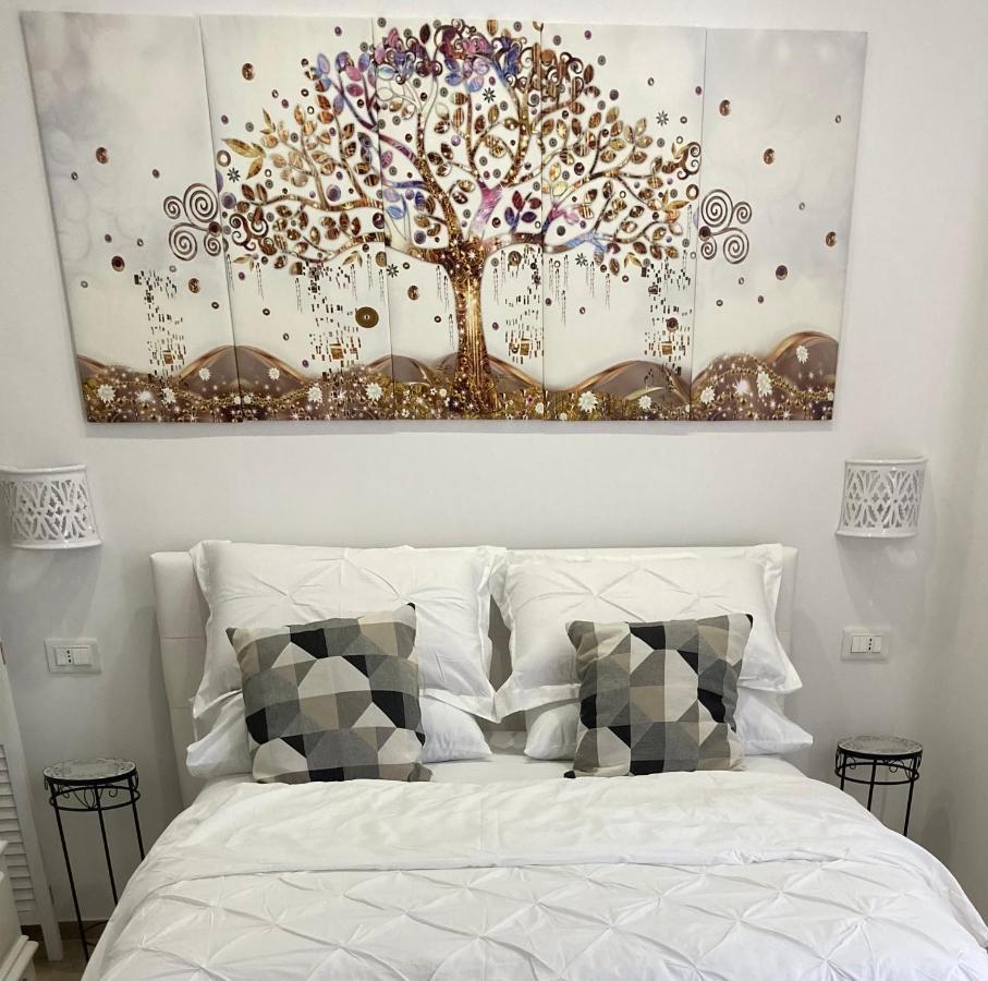 Casa Mazzini 110 *